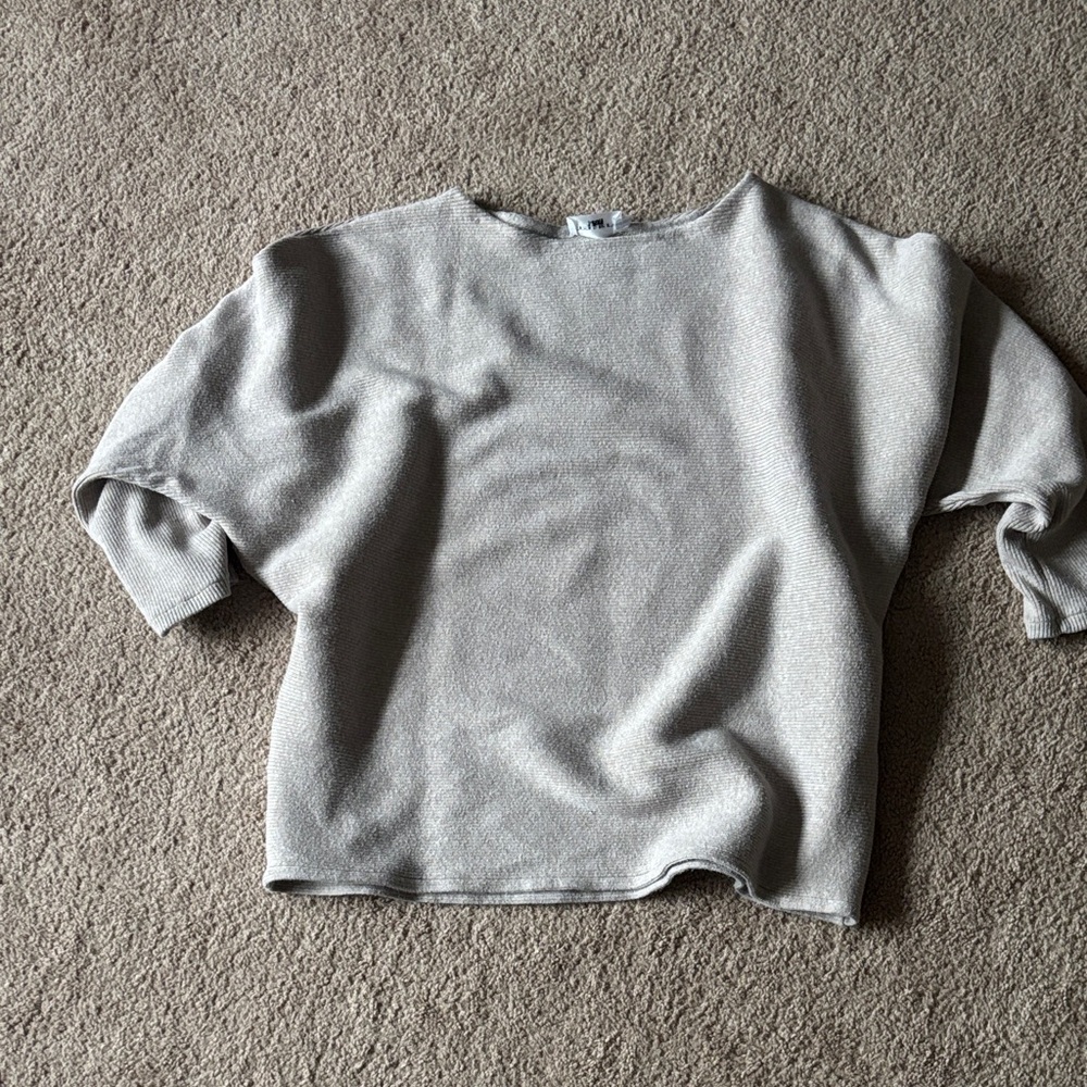 The Reset Light Gray Textured Top